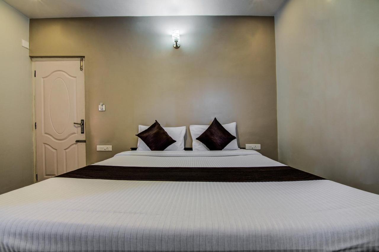 Oyo 18944 Venus Residency Hotel Ooty Buitenkant foto