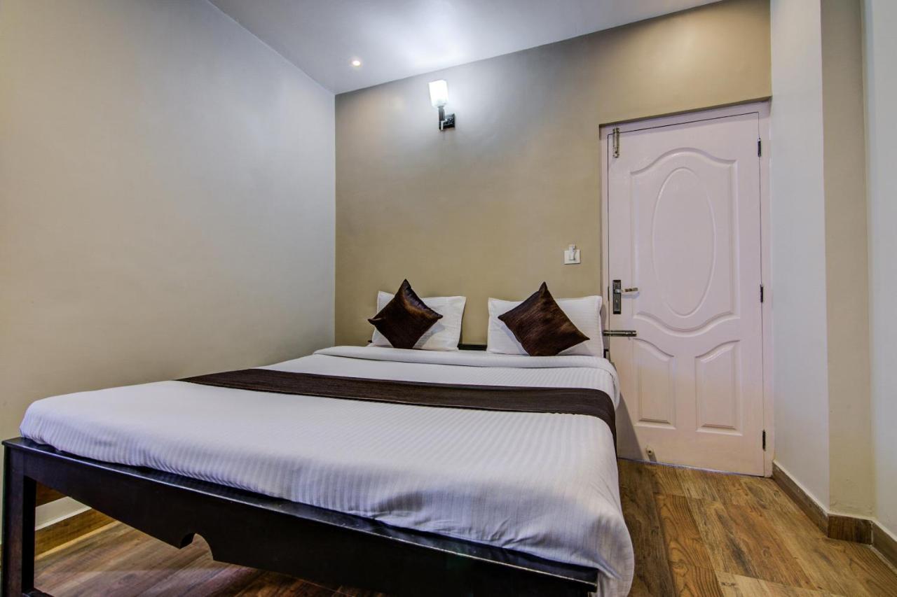 Oyo 18944 Venus Residency Hotel Ooty Buitenkant foto