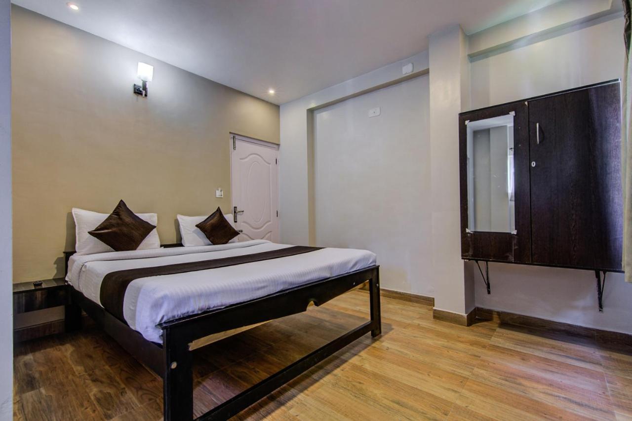 Oyo 18944 Venus Residency Hotel Ooty Buitenkant foto